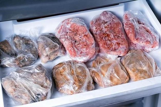 冰箱里冻了一年的肉，吃了竟会这样？速看
