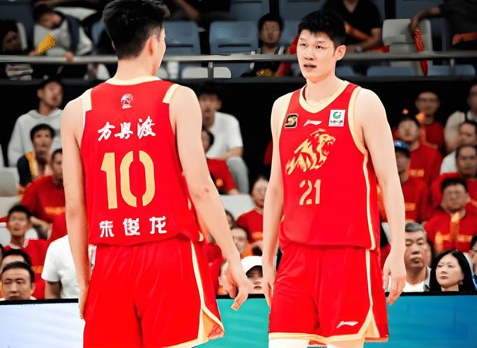 随着辽宁1分险胜上海，福建26分大胜深圳，CBA积分榜最新排名出炉