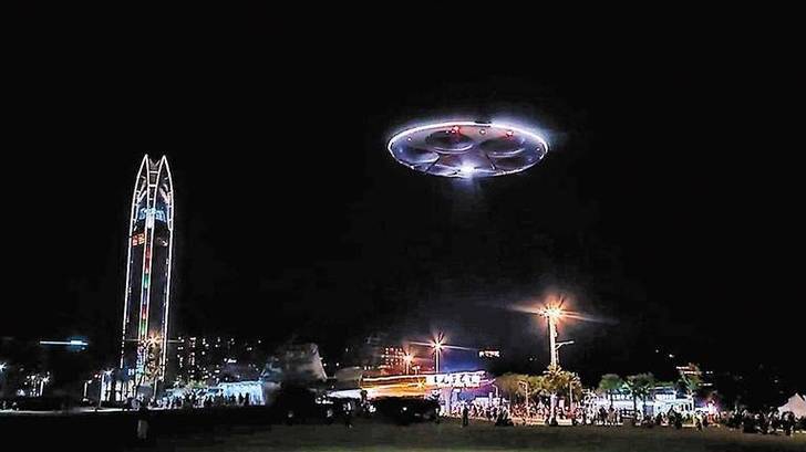 今天我们的大飞碟首飞成功，这一天我等了3年