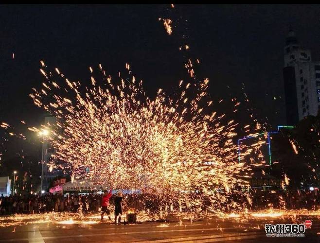钦州大寺三月三活动地点，届时有很多美食农产品展销，还有打铁花