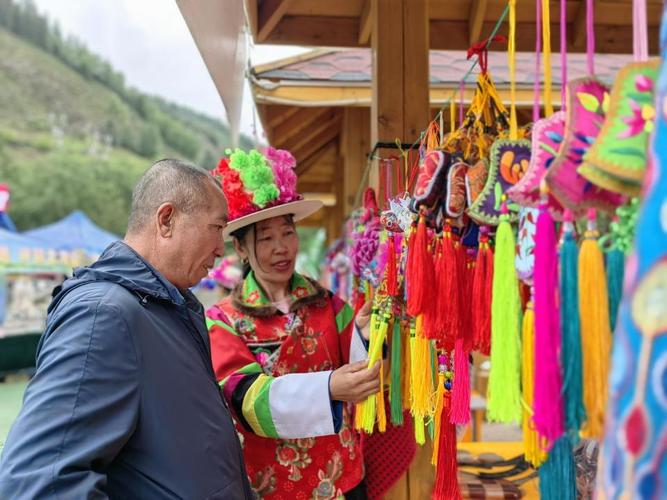 互助北龙山景区开园迎客
