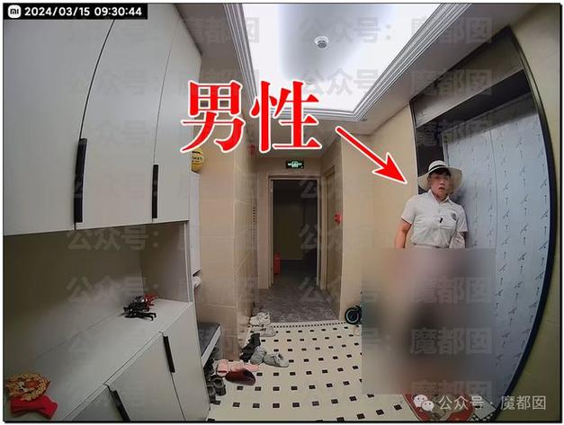 监控下可耻的一幕.注意看男子上楼经过二楼住户时.偷…恶心