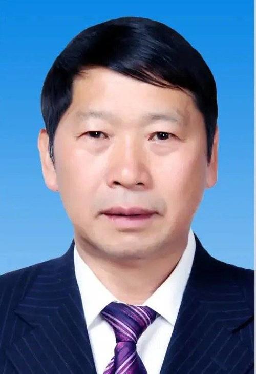 中央巡视第二天，云南反腐再下一城，54岁巨腐被查！长相肥头大耳
