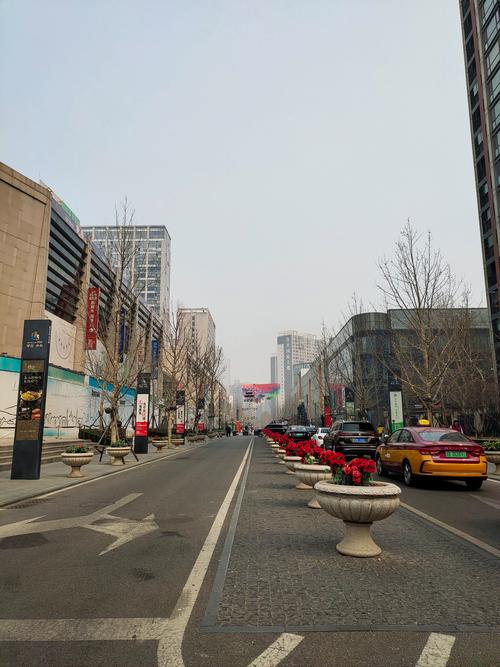 长沙玉兰路这条街也太奇怪了！白天冷冷清清，晚上却是热闹无比！