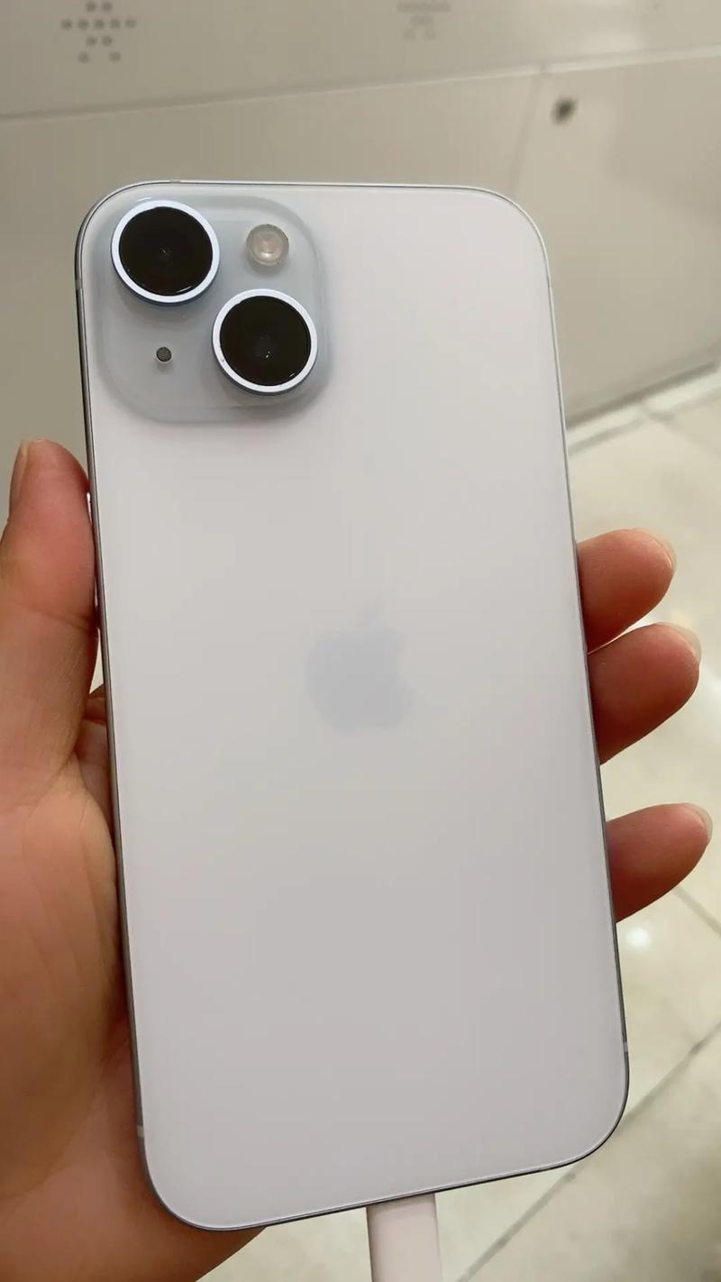 3799元，又一个直屏顶配来了，这还买什么iPhone