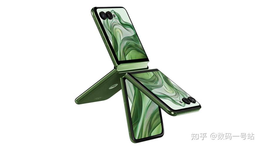 【前沿】首款骁龙8Elite小折叠 摩托罗拉Razr60Ultra物料曝光