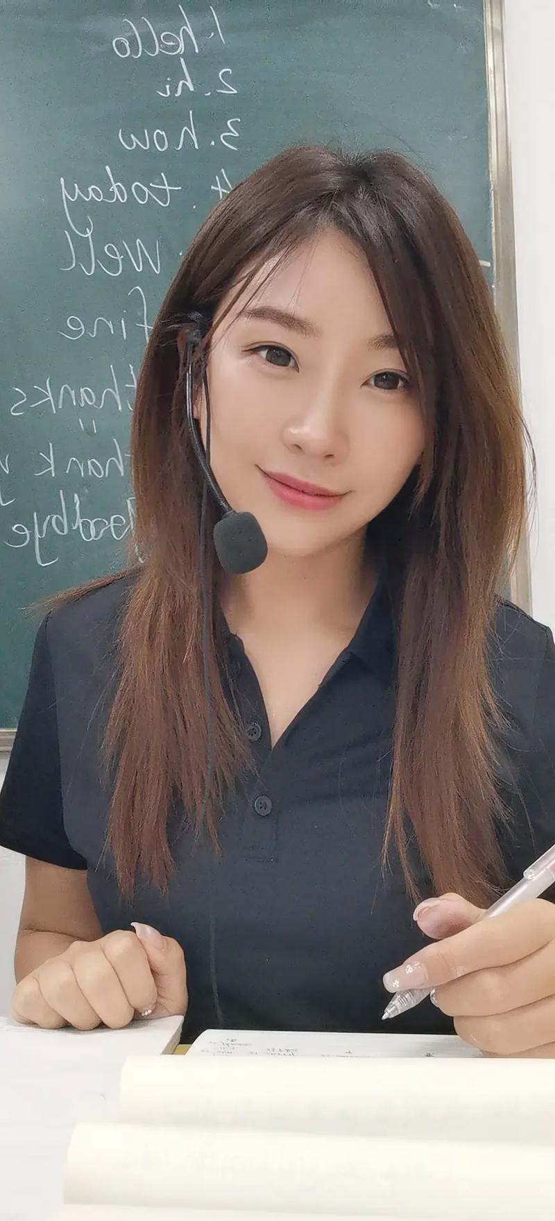 聋哑女大学生美若AI？这背后的真相令人深思