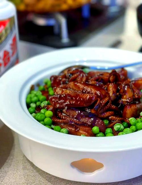 五一来客人别去饭店，把4道菜端上桌，省钱还下酒，客人都喜欢